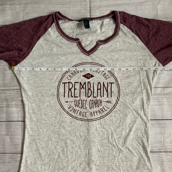 Women's Mt. Tremblant Canadian Heritage Tee - Heather Cream and Burgundy - Picture 4 of 6